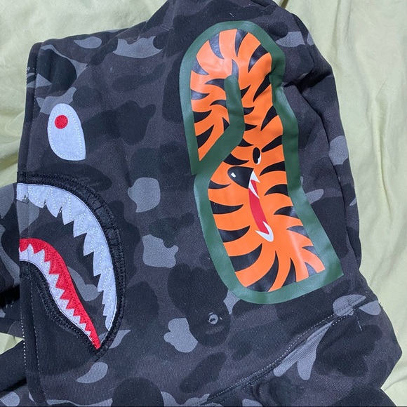 Bape Black Camo Hoodie - Picture 4 of 5
